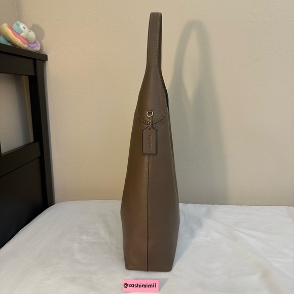 NWOT Coach Brooklyn Shoulder Bag 39 - Dark Stone (Biggest Size) - Picture 3 of 7